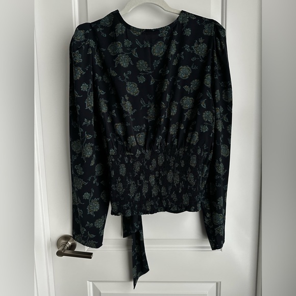 Abercrombie & Fitch Wrap Bow Tie long Sleeve Top - Picture 5 of 5